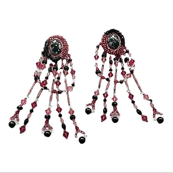 Black snowflake, pink black glass beaded shoulderduster chandelier earrings 4.5” - Picture 8 of 8